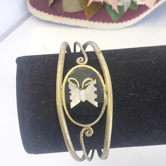 Vintage Jewelry - Vintage Mother of Pearl Butterfly Silver Alpaca Mexico Cuff Bracelet